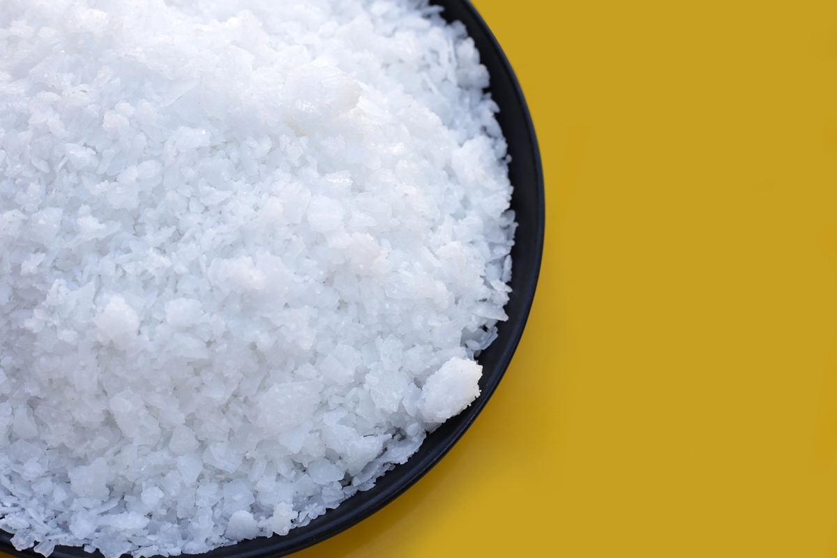 como-identificar-se-o-corpo-esta-com-excesso-de-sodio,-segundo-nutri