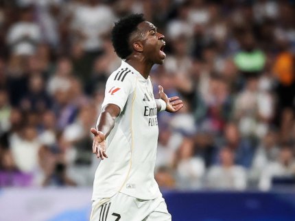 vinicius-jr.-suspende-renovacao-e-amplia-crise-com-xabi-alonso-no-real-madrid,-diz-jornalista