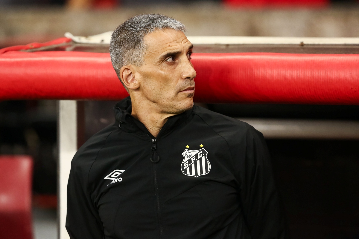 brasileirao:-vojvoda-faz-revelacao-sobre-neymar-apos-empate-com-inter