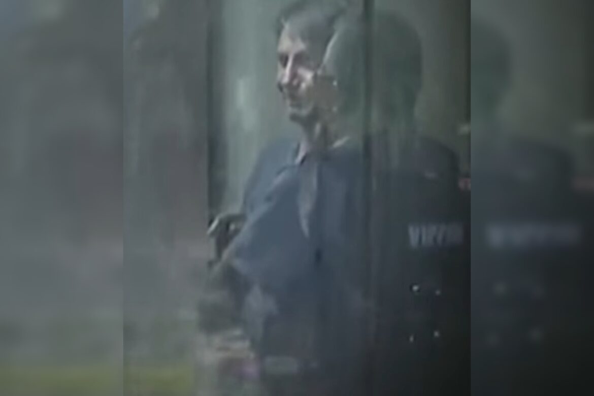 bolsonaro,-de-soldado-a-soldador-e-a-espera-do-download