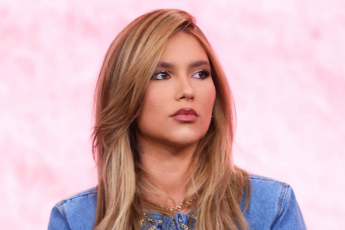 virginia-fala-pela-1a-vez-apos-polemica-sobre-troca-de-professor