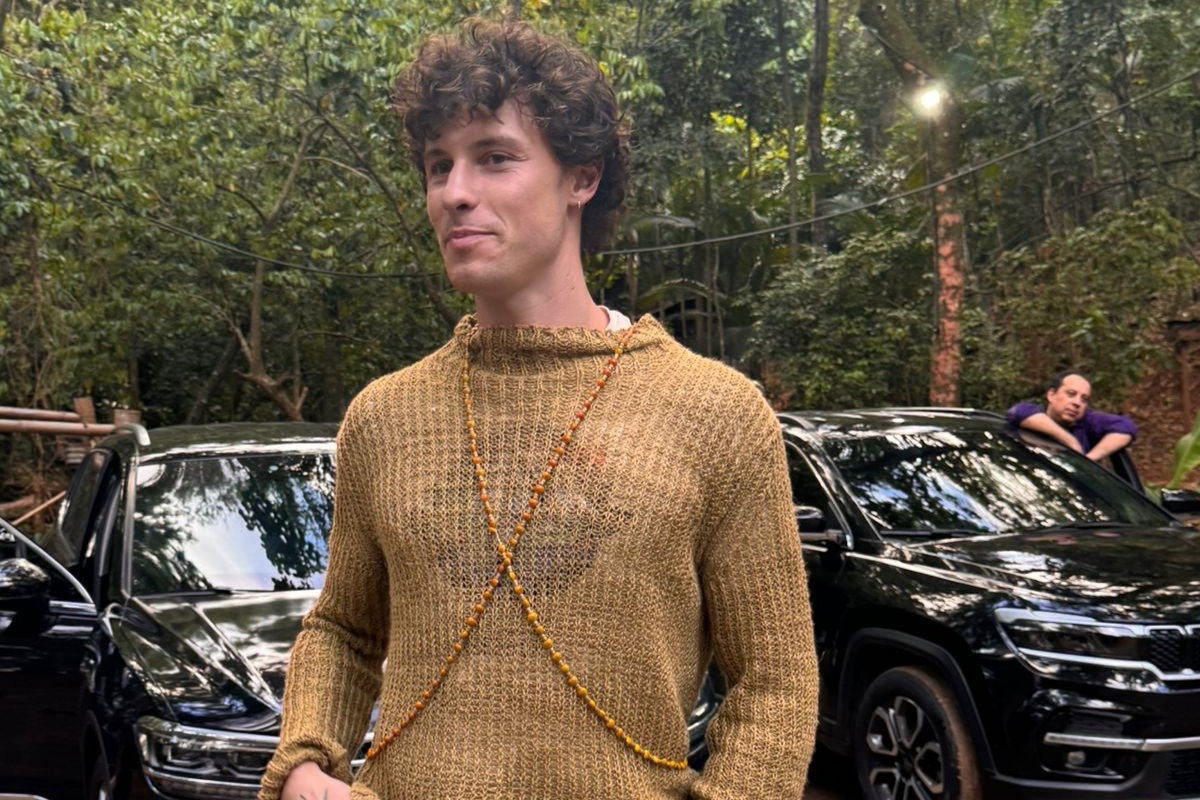 em-ferias-no-brasil,-shawn-mendes-visita-aldeia-indigena-em-sp.-veja