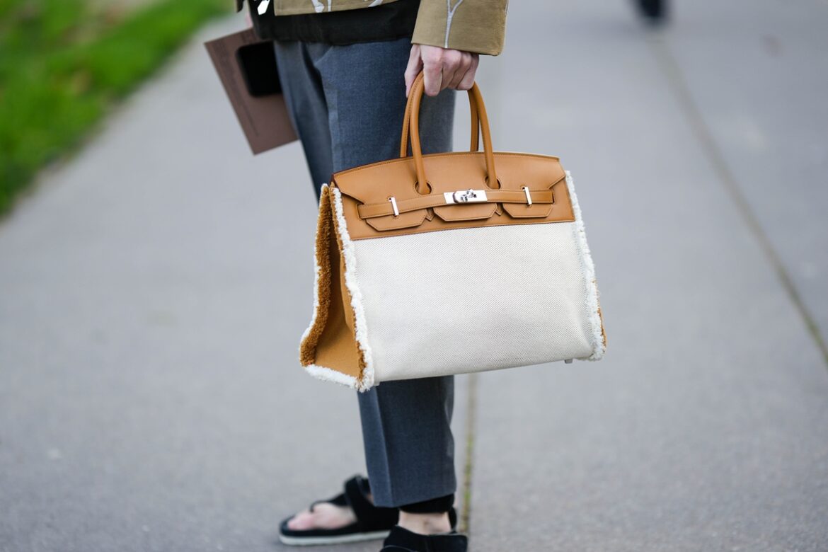 ascensao-das-bolsas-masculinas-revela-mercado-de-luxo-e-exclusividade