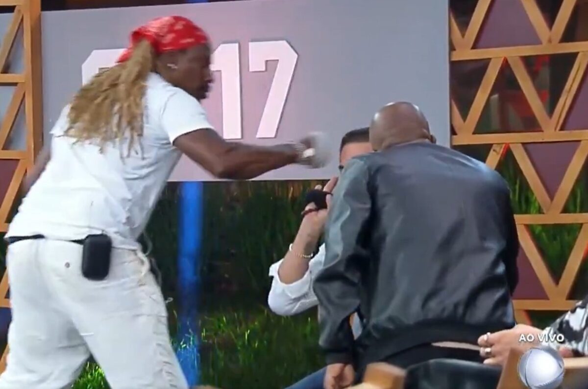 a-fazenda-17:-veja-momento-em-que-creo-da-soco-em-fabiano