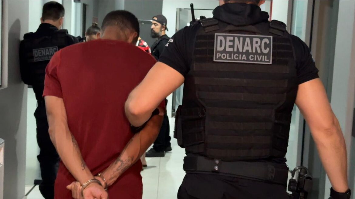 servidor-do-judiciario-chefiava-trafico-de-ecstasy,-lsd-e-lolo