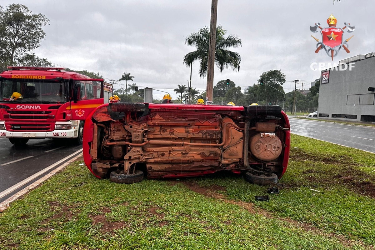 df-tem-dois-capotamentos-em-areas-nobres-nas-primeiras-horas-da-manha