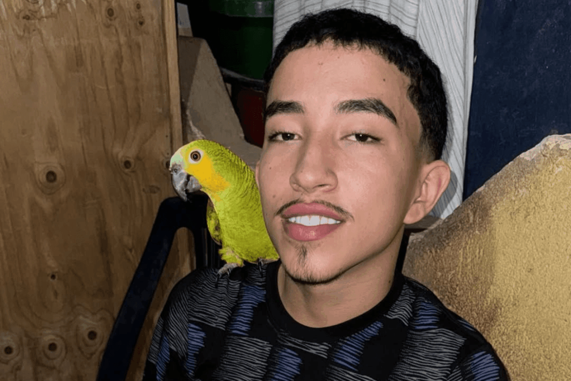 mae-do-influenciador-cearense-nega-versao-da-pm:-“esses-assassinos”