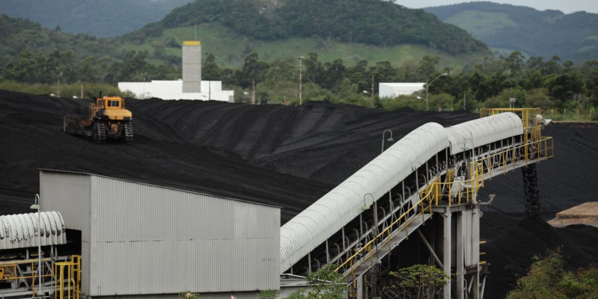 organizacoes-criticam-extensao-de-subsidios-a-usinas-de-carvao-mineral