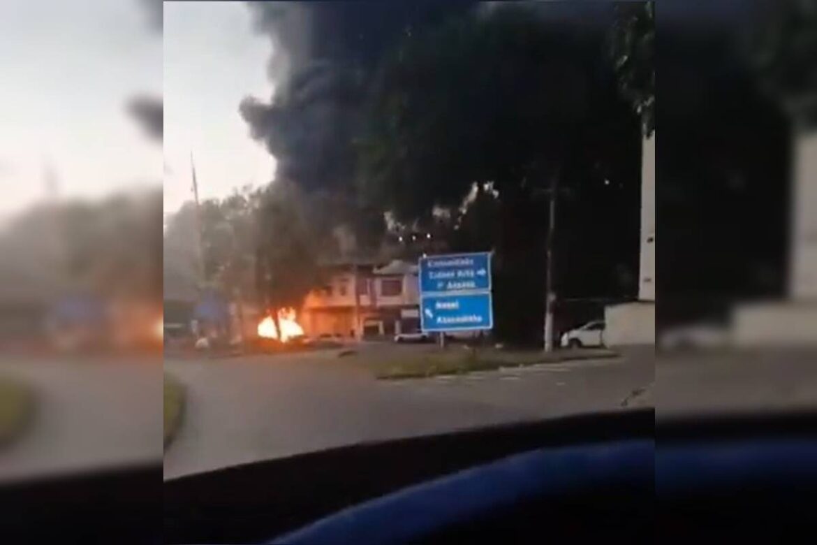 morador-grava-confronto-que-fechou-avenida-brasil:-“muito-tiro”