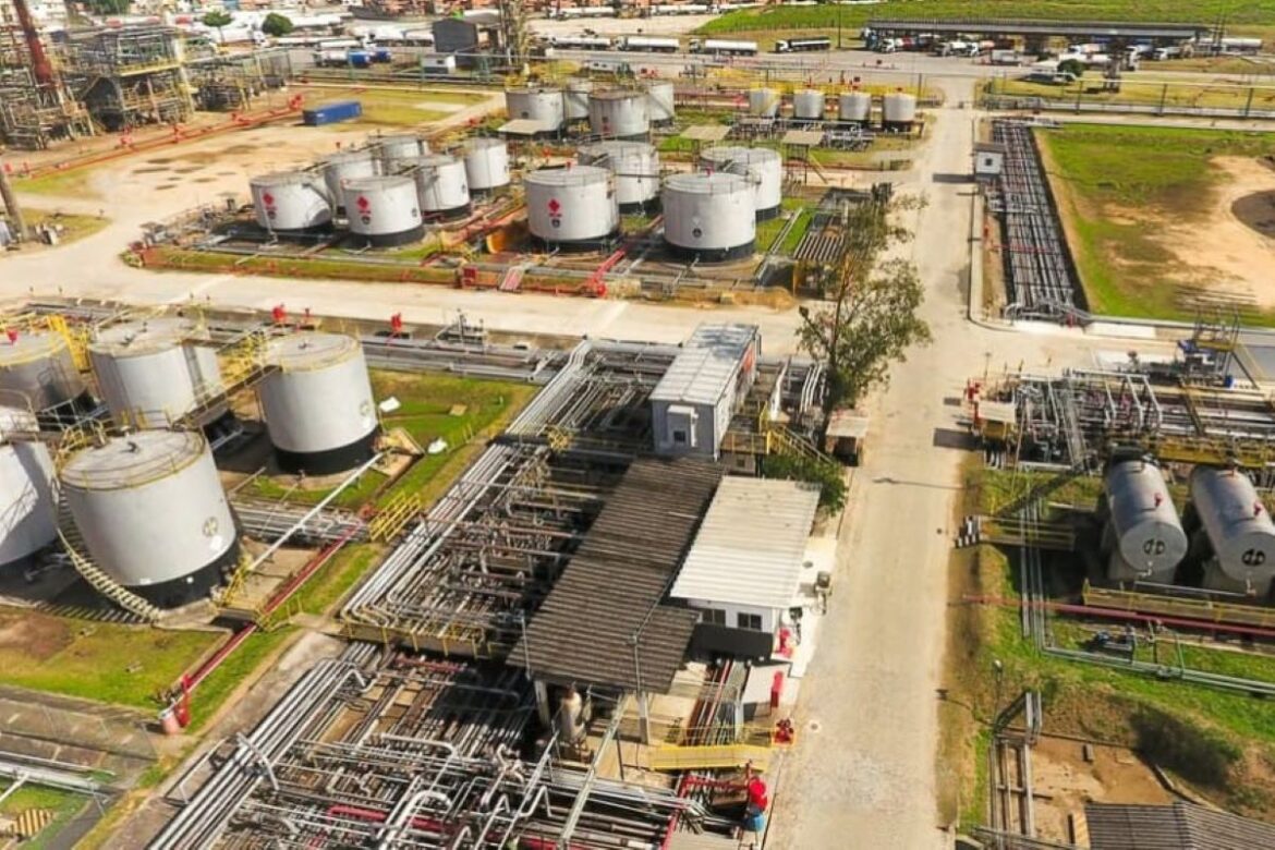 refinaria-alvo-de-megaoperacao-deve-mais-de-r$-26-bilhoes-em-impostos