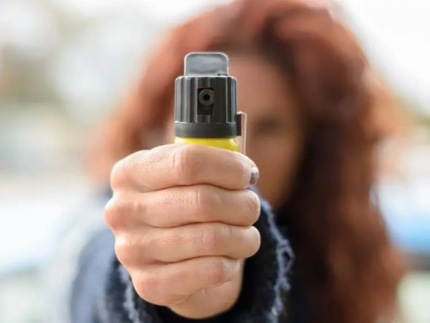 governo-do-rio-de-janeiro-legaliza-venda-de-spray-de-pimenta-para-mulheres-se-protegerem
