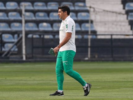 abel-ferreira-diz-que-nunca-imaginou-chegar-a-terceira-final-de-libertadores-pelo-palmeiras