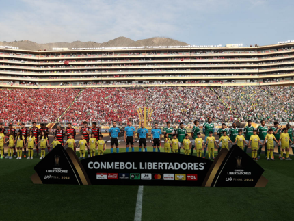 nosso-trabalho-termina-aqui:-divirtam-se-esta-noite,-campeoes-da-america,-o-flamengo-e-tetra