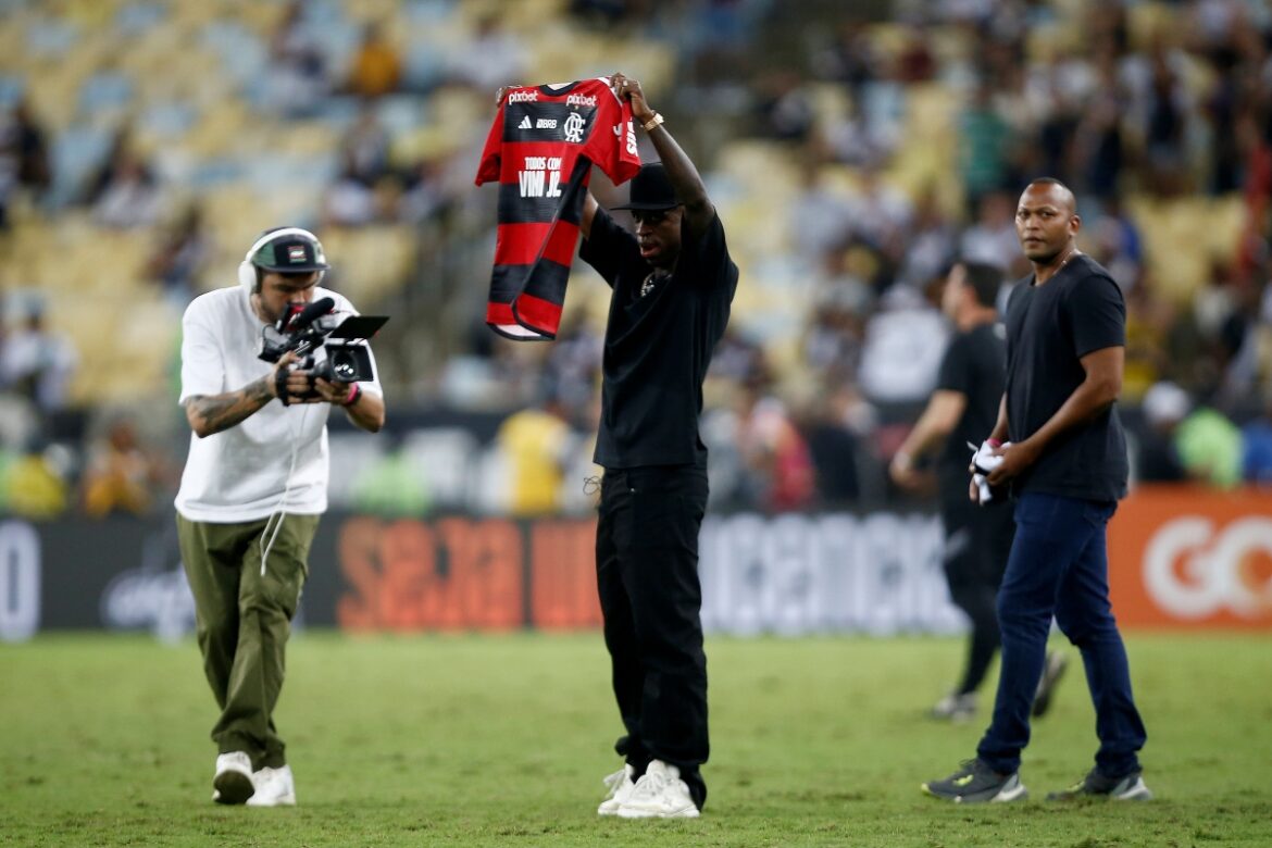 libertadores:-vinicius-jr.-comemora-o-tetracampeonato-do-flamengo