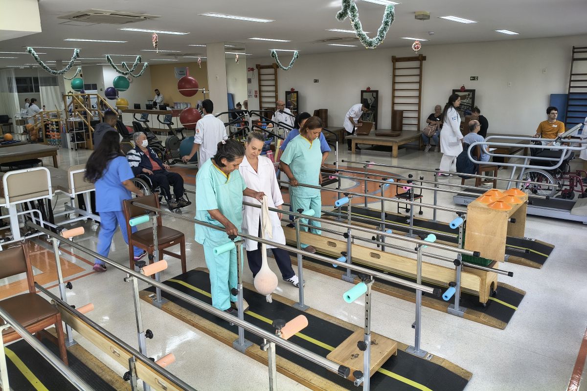 lucy-montoro:-referencia-em-reabilitacao-ve-pacientes-virarem-funcionarios