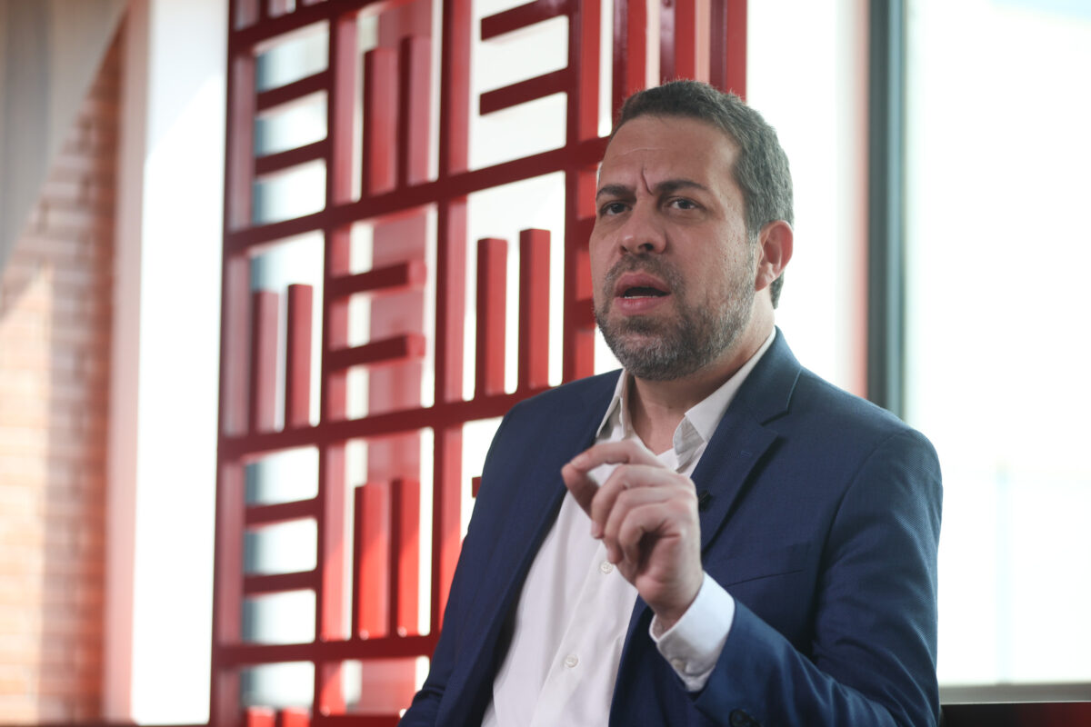 por-lula,-boulos-mira-motoboys-para-atrair-grupo-que-“marcalizou” em sp