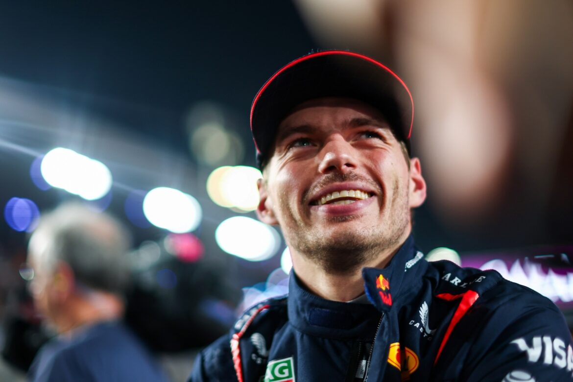 f1:-mclaren-erra-estrategia-e-max-verstappen-vence-gp-do-catar