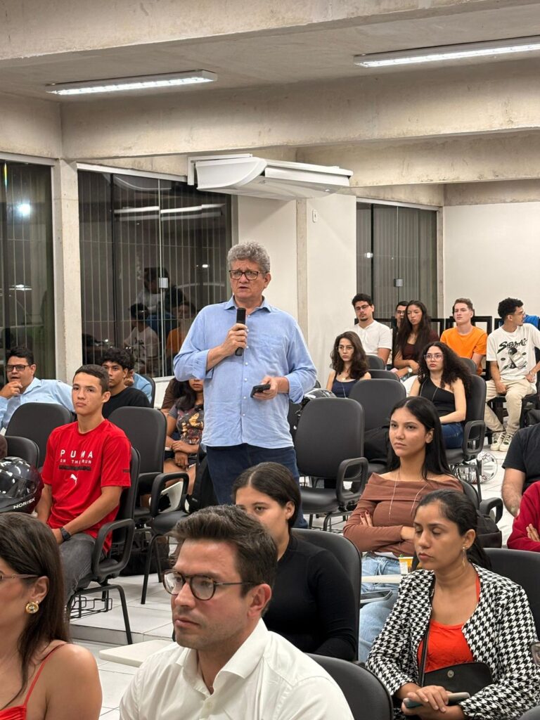 OCB leva dados inéditos à UFAC e mostra como o cooperativismo virou força econômica no Acre