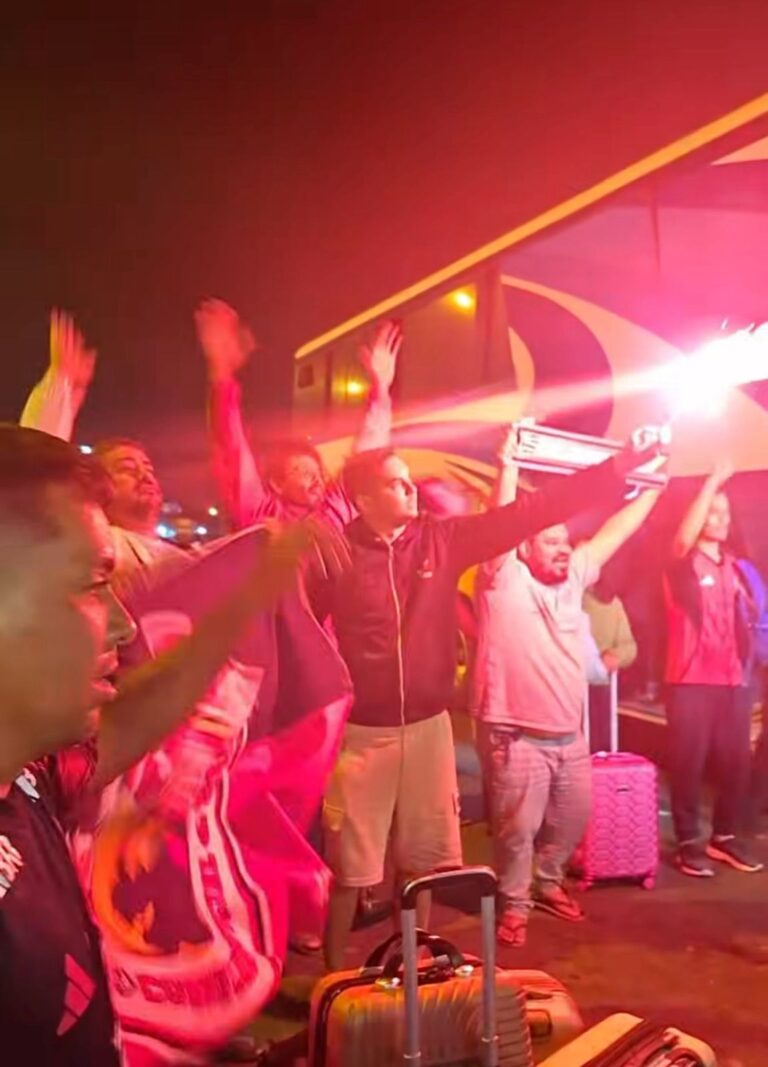 Após perrengue em estrada, flamenguistas que saíram de ônibus do Acre finalmente chegam a Lima