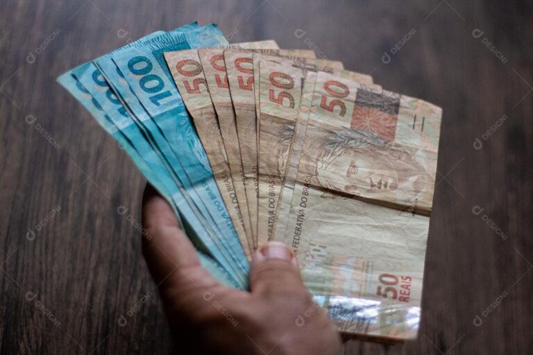 Na conta! Governo paga salário de novembro antecipado aos servidores nesta quinta-feira