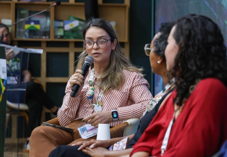 Comunicação do Acre se destaca na COP30 com participação em painel sobre desinformação climática