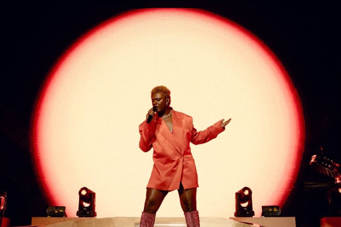 conheca-as-metaforas-poeticas-nas-musicas-de-liniker