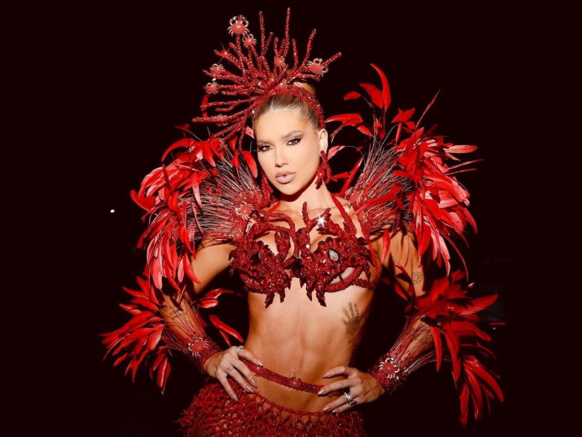 apos-criticas-por-desfile,-virginia-manda-indireta-nas-redes-sociais