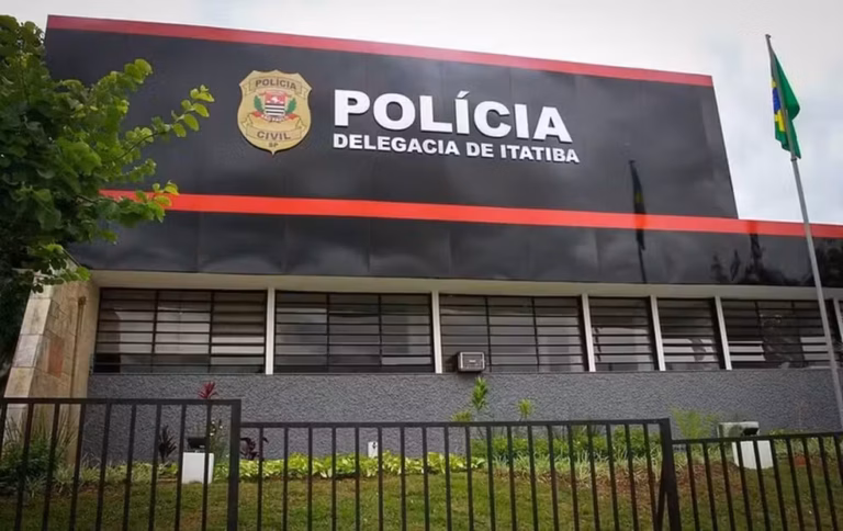 jovem-e-preso-em-flagrante-apos-agredir-ex-namorada,-irma-e-bebe