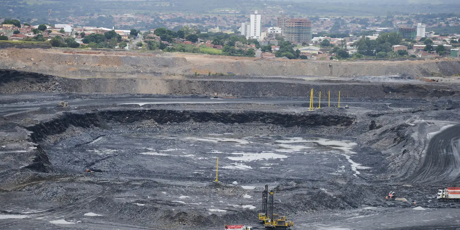Estudo aponta irregularidade em 37% dos processos de mineração no país