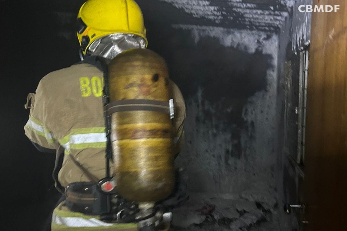 homem-causa-incendio-em-casa-apos-queimar-colchao-da-ex-no-df