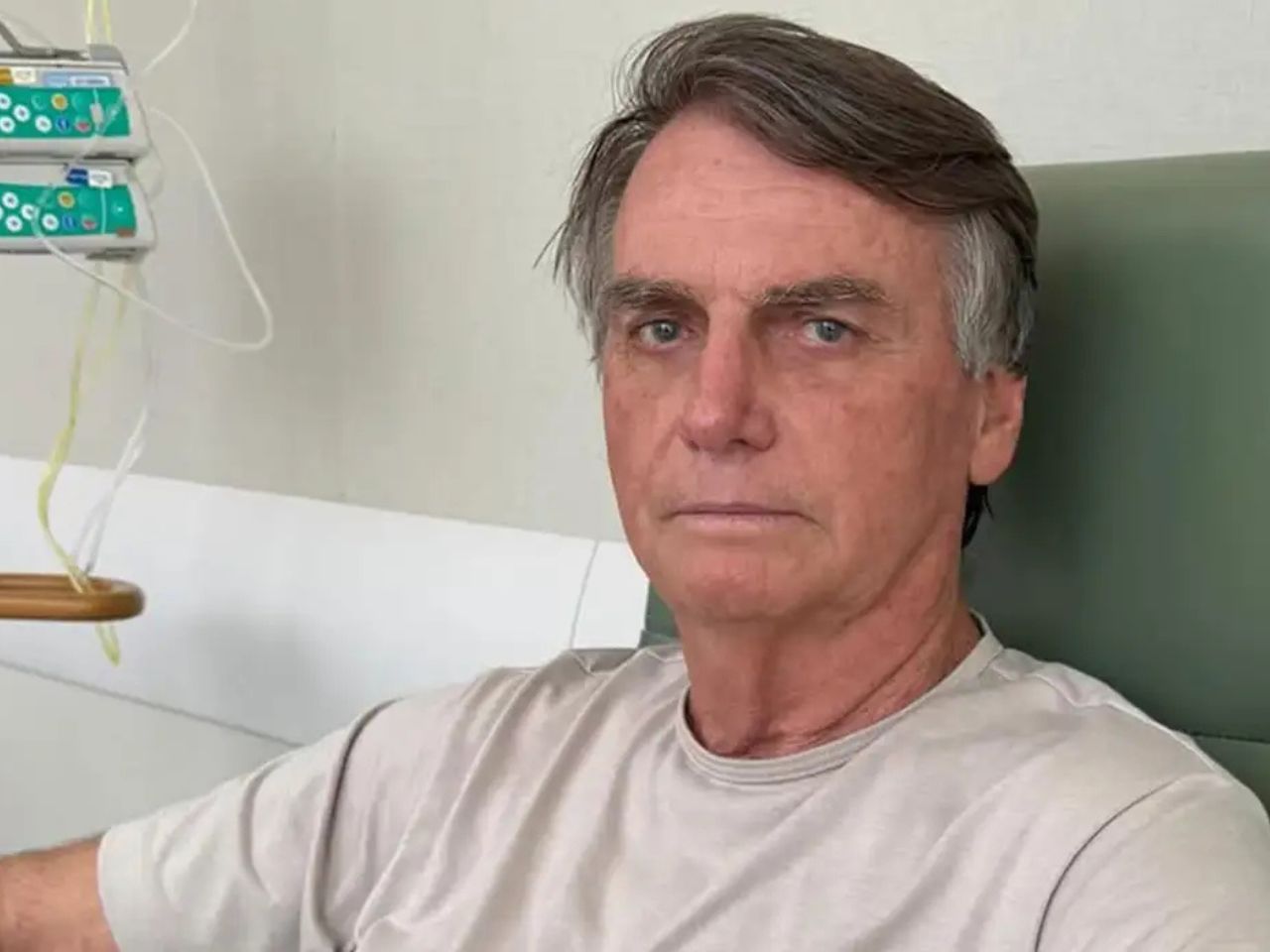 Moraes autoriza visita de cardiologista a Bolsonaro na PF, mas veta fisioterapeuta sem indicação médica