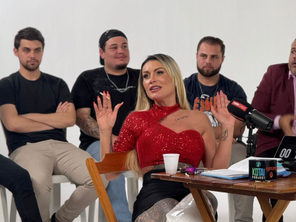 andressa-urach-enfrentara-25-cristaos-em-debate-e-diz-que-se-sentiu-prestes-a-ser-“apedrejada”