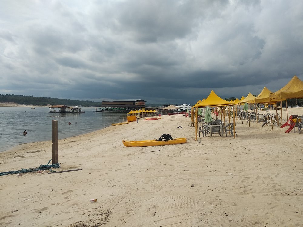 corpo-em-decomposicao-e-encontrado-em-praia