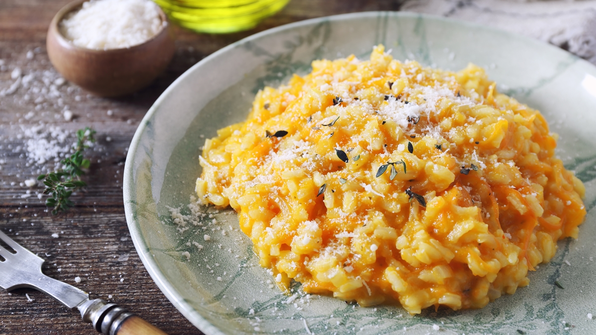 arroz-cremoso-de-uma-panela-so-e-perfeito-para-uma-refeicao-pratica