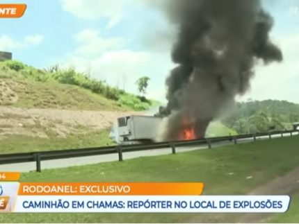 carreta-frigorifica-explode-no-rodoanel-e-derruba-reporter-do-sbt