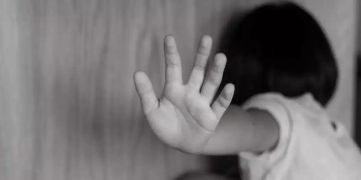 homem-e-preso-por-estuprar-bisneta-de-12-anos-da-companheira