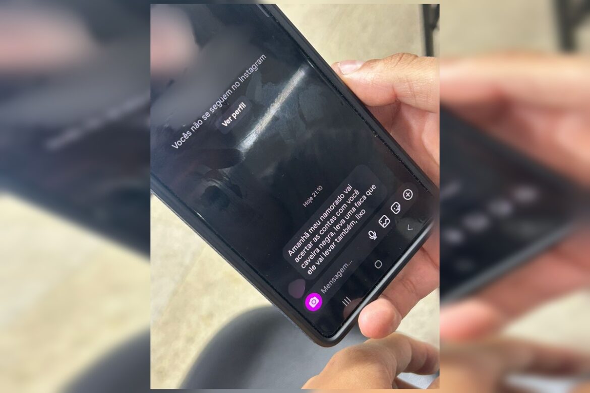 treta-entre-universitarios-acaba-em-agua-na-cara-e-ameaca-com-taser