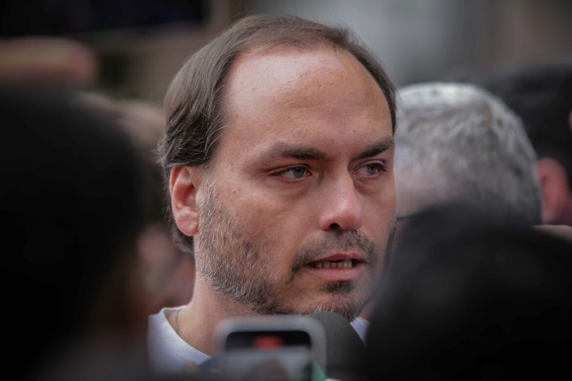 moraes-nega-visita-de-carlos-bolsonaro-ao-pai-no-dia-do-aniversario