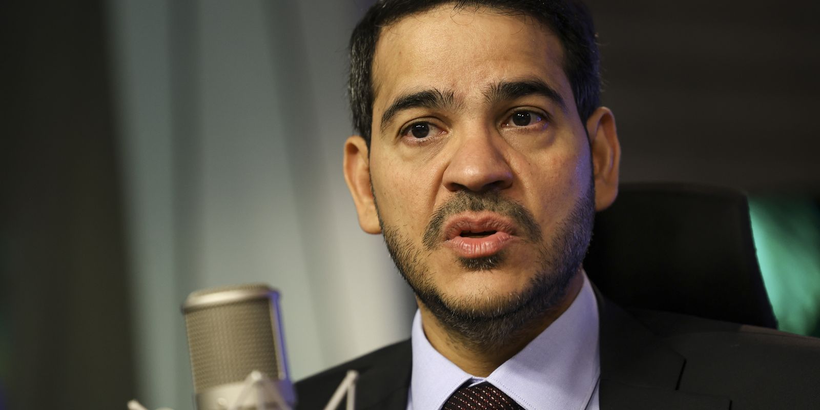 AGU pede que Gilmar reconsidere decisão sobre impeachment de ministros