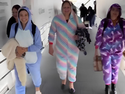 roupa-para-viajar:-secretario-dos-eua-pede-que-passageiros-nao-usem-pijamas-e-chinelos