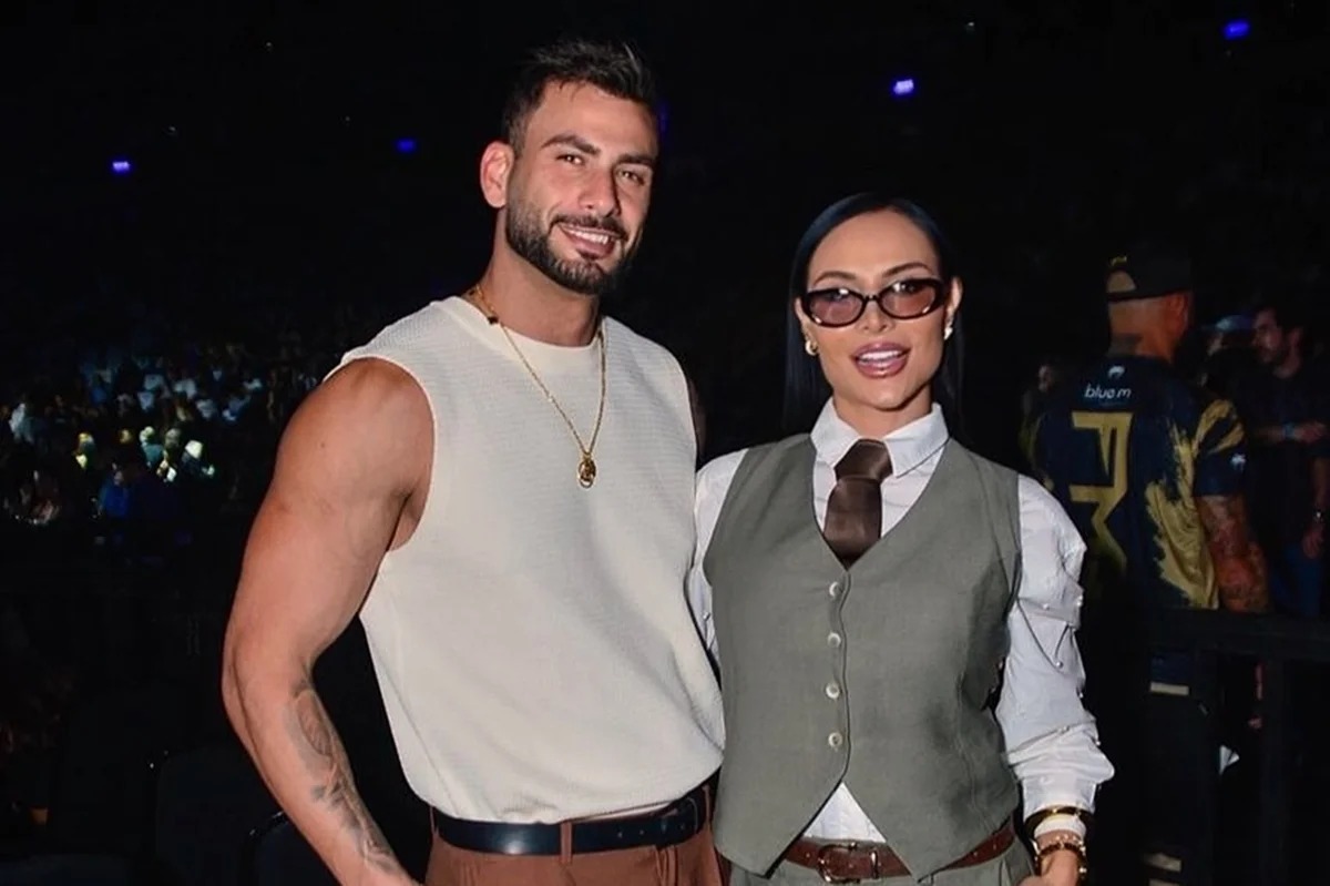 aline-mineiro-revela-motivo-de-termino-com-ex-integrante-de-‘a-fazenda’