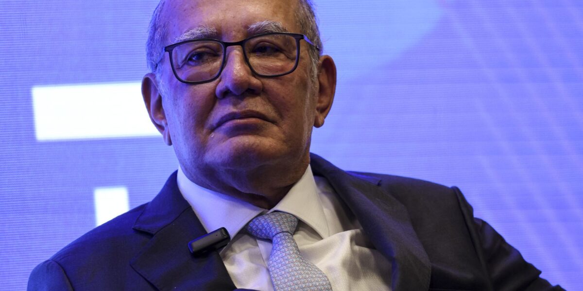 Gilmar nega blindagem do STF e diz que Lei do Impeachment ācaducou”