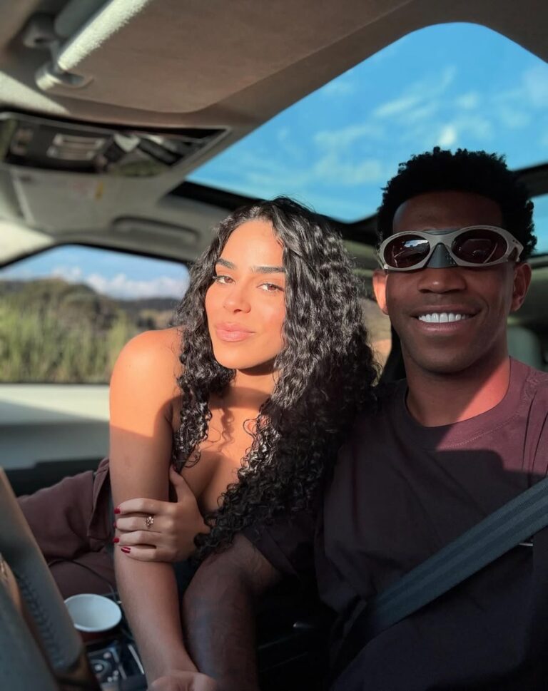 zagueiro-ex-corinthians-e-selecao-descobre-gravidez-de-amante-em-meio-a-relacionamento-com-ex-bbb