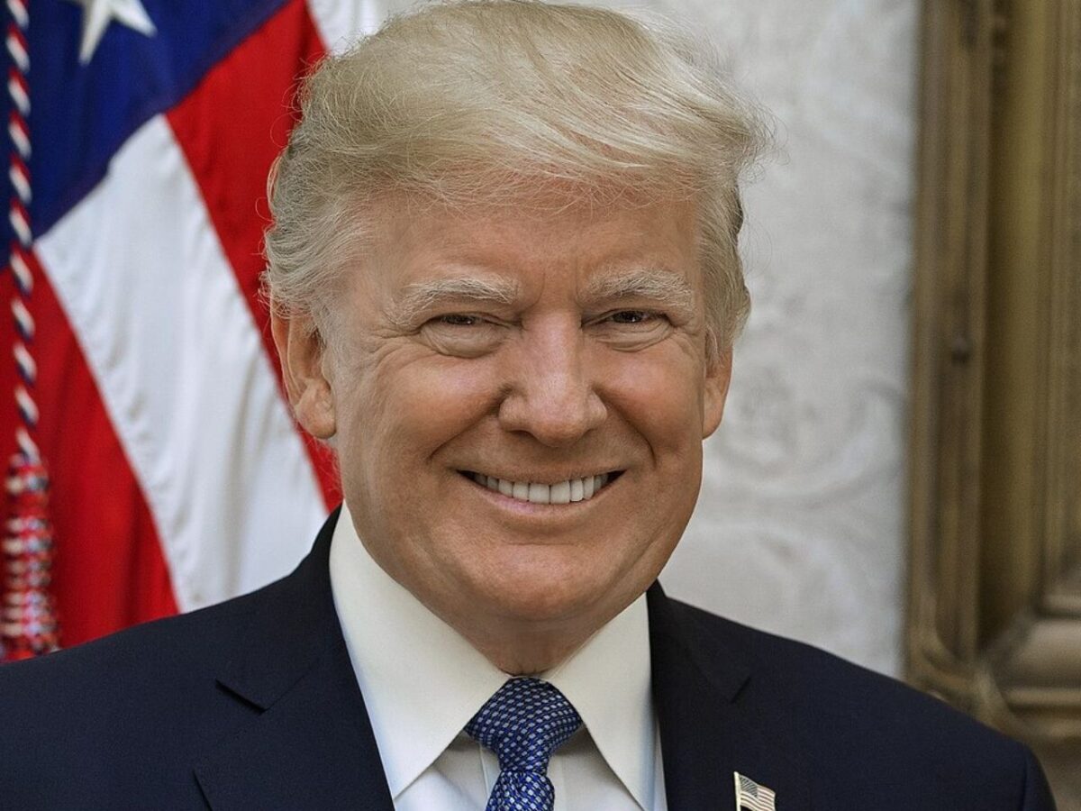 ‘papai-esta-em-casa’:-confira-cartao-de-natal-de-donald-trump