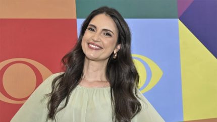 senhoras-e-senhores-do-destino:-artistas-se-permitem-escolher-trabalhos