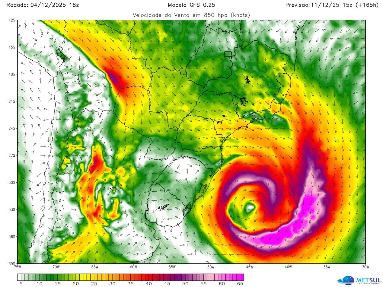 ciclone-intenso-pode-atingir-o-brasil-nos-proximos-dias;-saiba-onde