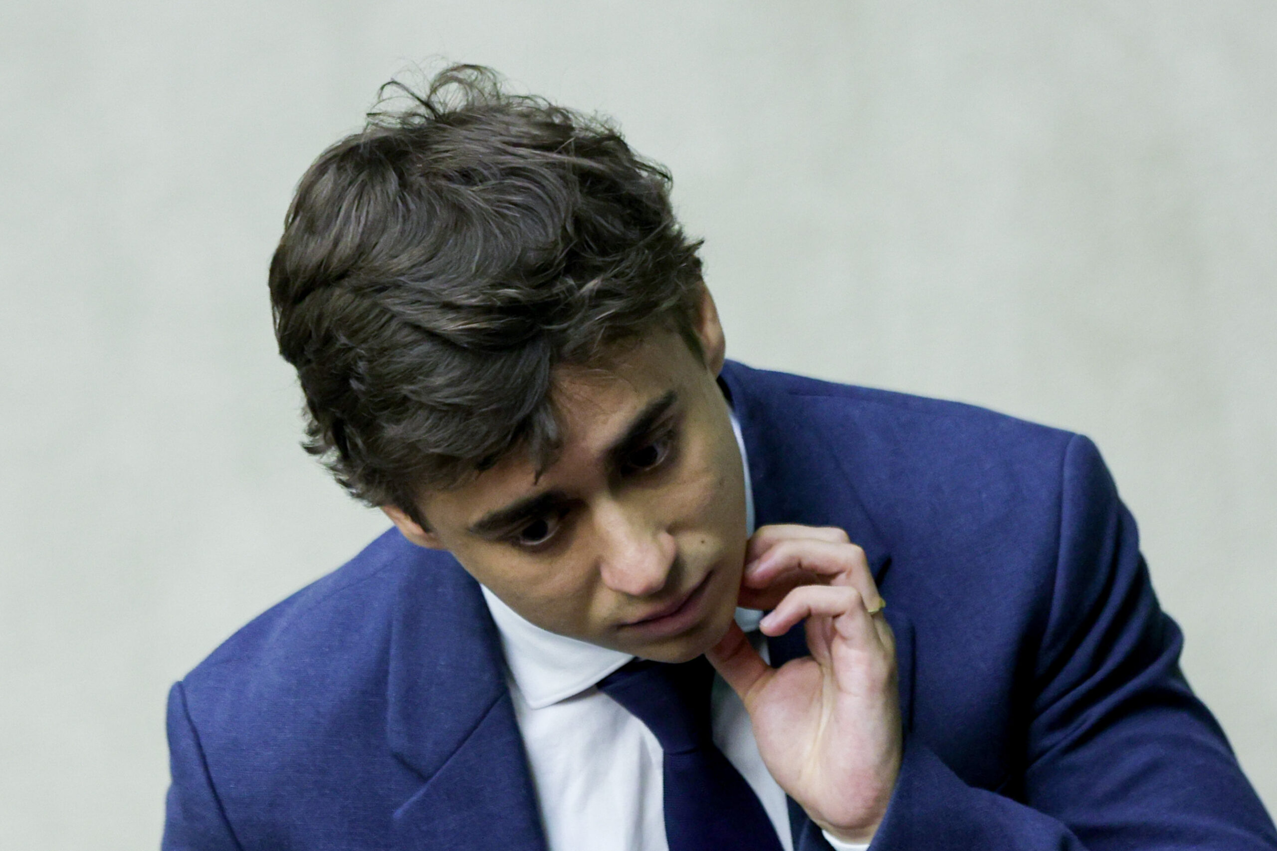 nikolas-ferreira-se-pronuncia-sobre-escolha-de-bolsonaro-por-flavio