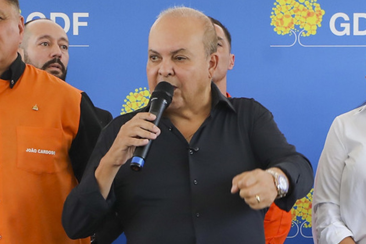 ibaneis-sanciona-lei-de-uso-e-ocupacao-do-solo-em-ceilandia