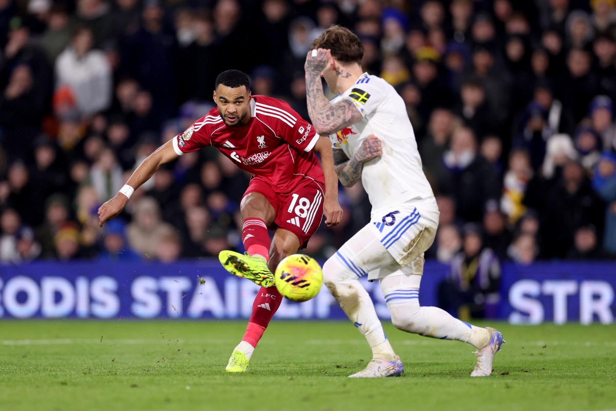 em-jogo-de-seis-gols,-leeds-e-liverpool-empatam-pela-premier-league