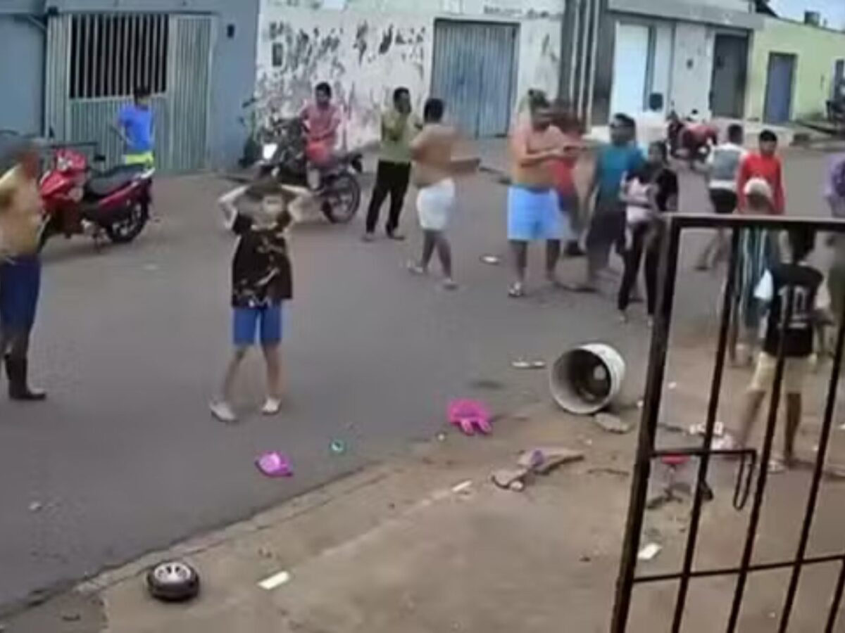 mulher-e-duas-criancas-sao-atingidas-por-caminhonete-e-motorista-foge-sem-prestar-socorro;-veja